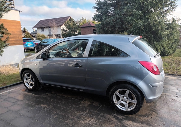 Opel Corsa cena 5900 przebieg: 214000, rok produkcji 2009 z Chojnice małe 22